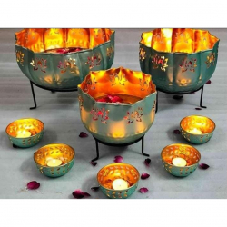 Decorative Urli with Bowl - Set of 8 - Made of Metal